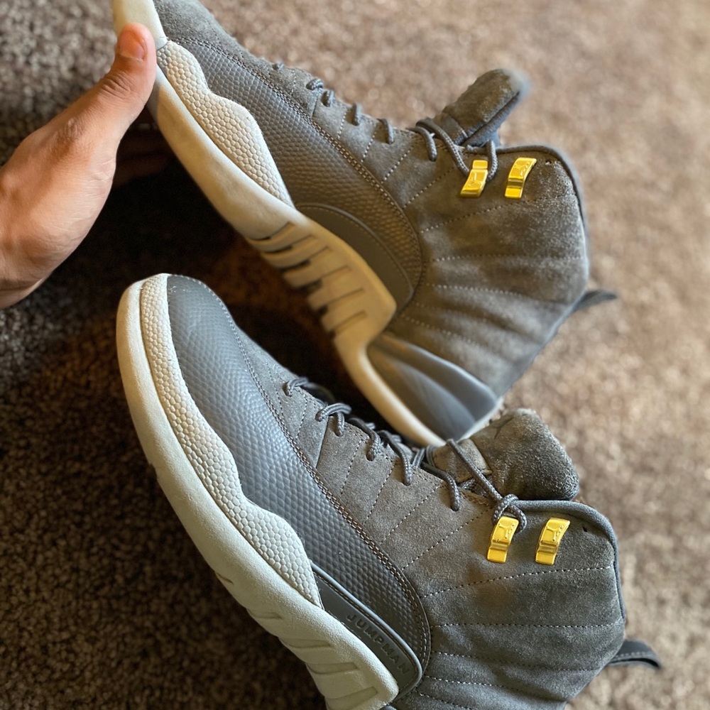 Wolf gray 12’s Jordan’s size 10.5!!